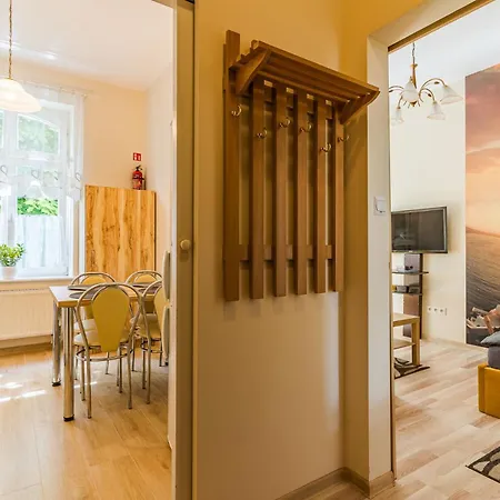 Apartament Tomi *
